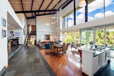 Casa de 3 alcobas en venta en El Retiro, Medellín, 593 m² · foto 2 de 16