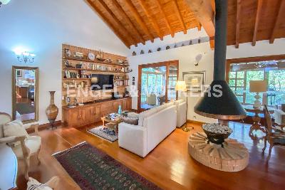 Casa de 4 alcobas en venta en Loma Del Escobero, Medellín, 600 m² · foto 4 de 14