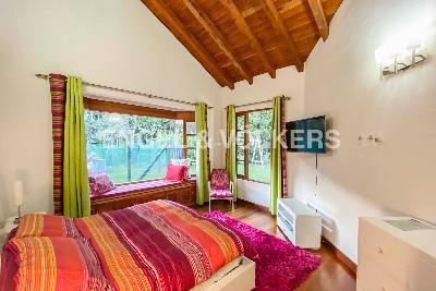 Casa de 4 alcobas en venta en Loma Del Escobero, Medellín, 600 m² · foto 14 de 14