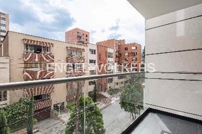 Apartamento en venta en Laureles, Medellín · foto 3 de 11