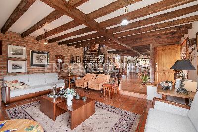 Casa de 4 alcobas en venta en El Retiro, Medellín, 380 m² · foto 2 de 15
