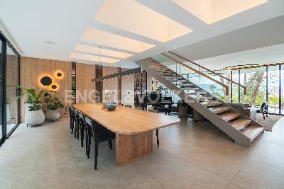 Casa de 5 alcobas en venta en Los Balsos, Medellín, 959 m² · foto 2 de 20