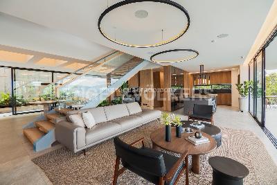 Casa de 5 alcobas en venta en Los Balsos, Medellín, 959 m² · foto 4 de 20