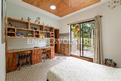 Casa de 5 alcobas en venta en Loma Del Escobero, Medellín, 484 m² · foto 6 de 15