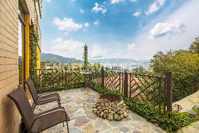 Casa de 5 alcobas en venta en Loma Del Escobero, Medellín, 484 m² · foto 13 de 15
