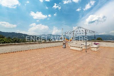 Casa de 5 alcobas en venta en Loma Del Escobero, Medellín, 484 m² · foto 14 de 15