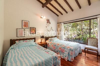 Casa de 5 alcobas en venta en La Acuarela, Medellín, 386 m² · foto 10 de 14