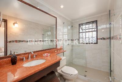 Casa de 5 alcobas en venta en La Acuarela, Medellín, 386 m² · foto 11 de 14