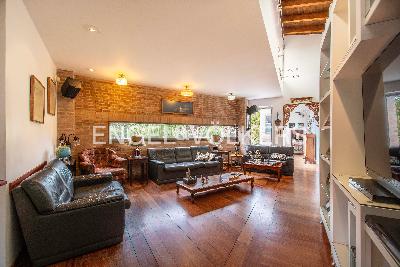 Casa de 3 alcobas en venta en Las Palmas, Medellín, 427 m² · foto 6 de 18