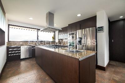 Casa de 3 alcobas en venta en La Acuarela, Medellín, 395 m² · foto 4 de 16