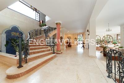 Casa de 5 alcobas en venta en San Lucas, Medellín, 852 m² · foto 3 de 19