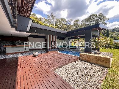 Casa de 4 alcobas en venta en Loma Del Escobero, Medellín, 667 m² · foto 3 de 20