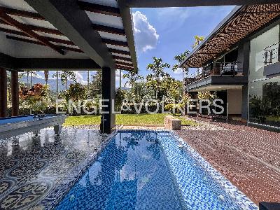 Casa de 4 alcobas en venta en Loma Del Escobero, Medellín, 667 m² · foto 4 de 20