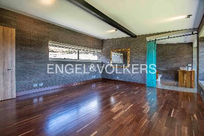 Casa de 4 alcobas en venta en Loma Del Escobero, Medellín, 450 m² · foto 8 de 17