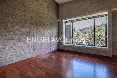 Casa de 4 alcobas en venta en Loma Del Escobero, Medellín, 450 m² · foto 12 de 17