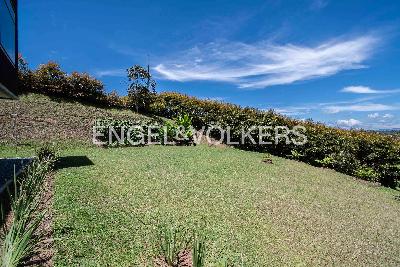 Casa de 4 alcobas en venta en Loma Del Escobero, Medellín, 450 m² · foto 16 de 17