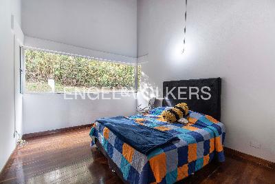 Casa de 5 alcobas en venta en Loma Del Escobero, Medellín, 442 m² · foto 14 de 19