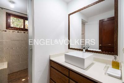 Casa de 4 alcobas en venta en El Esmeraldal, Medellín, 214 m² · foto 9 de 14