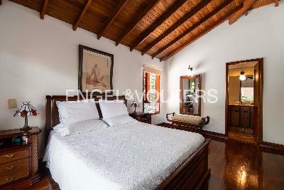 Casa de 4 alcobas en venta en El Esmeraldal, Medellín, 214 m² · foto 12 de 14