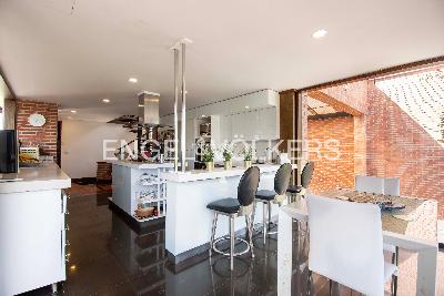 Casa de 3 alcobas en venta en Loma Del Escobero, Medellín, 467 m² · foto 5 de 19
