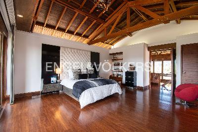 Casa de 3 alcobas en venta en Loma Del Escobero, Medellín, 467 m² · foto 7 de 19