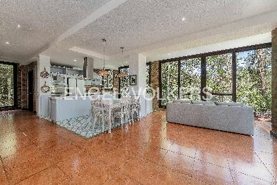 Casa de 5 alcobas en venta en Alto Del Escobero, Medellín, 420 m² · foto 3 de 19