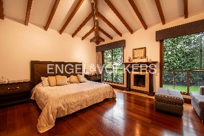 Casa de 4 alcobas en venta en San Lucas, Medellín, 553 m² · foto 11 de 18