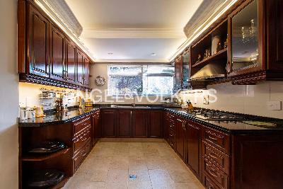 Casa de 4 alcobas en venta en Loma Del Escobero, Medellín, 342 m² · foto 7 de 19