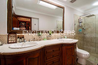 Casa de 4 alcobas en venta en Loma Del Escobero, Medellín, 342 m² · foto 13 de 19