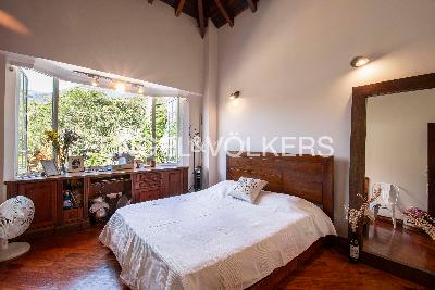 Casa de 4 alcobas en venta en Loma Del Escobero, Medellín, 342 m² · foto 17 de 19