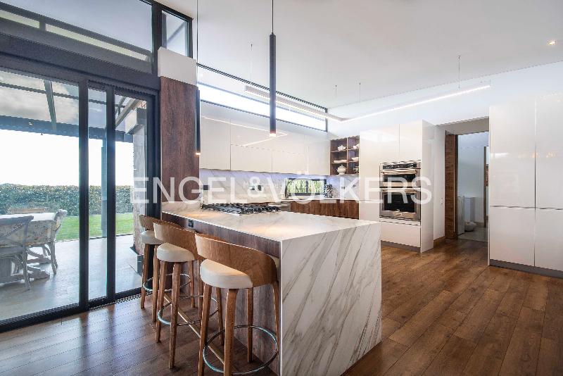 Casa Elegante de 3 Alcobas con Jardín Grande en Alto de Palmas - 4