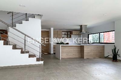 Casa de 4 alcobas en venta en Barro Blanco, Medellín, 220 m² · foto 1 de 6