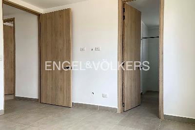 Casa de 4 alcobas en venta en Barro Blanco, Medellín, 220 m² · foto 5 de 6