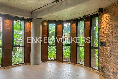 Apartamento de 2 alcobas en venta en El Tesoro, Medellín, 203 m² · foto 3 de 3