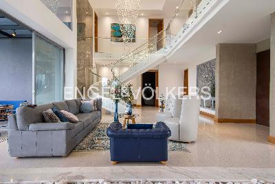 Casa de 5 alcobas en arriendo en El Retiro, Medellín, 645 m² · foto 2 de 19