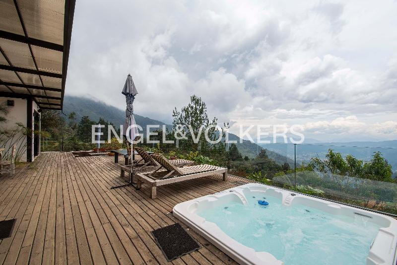 Charming 2BR House in Loma De Las Brujas - 4