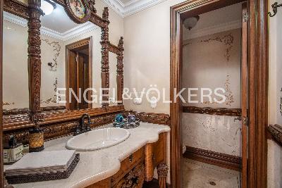 Casa de 4 alcobas en venta en El Poblado, Medellín, 619 m² · foto 6 de 20