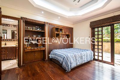Casa de 4 alcobas en venta en El Poblado, Medellín, 619 m² · foto 13 de 20