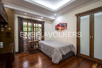 Casa de 4 alcobas en venta en El Poblado, Medellín, 619 m² · foto 15 de 20