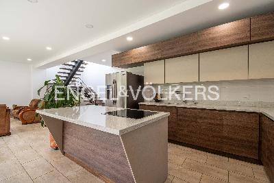 Casa de 4 alcobas en venta en El Retiro, Medellín, 270 m² · foto 3 de 11