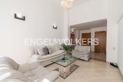 Casa de 4 alcobas en venta en Las Palmas, Medellín, 286 m² · foto 2 de 18