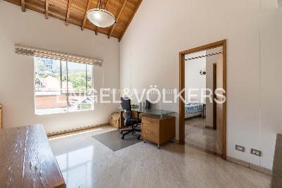 Casa de 4 alcobas en venta en Las Palmas, Medellín, 286 m² · foto 10 de 18