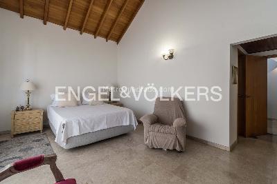 Casa de 4 alcobas en venta en Las Palmas, Medellín, 286 m² · foto 12 de 18