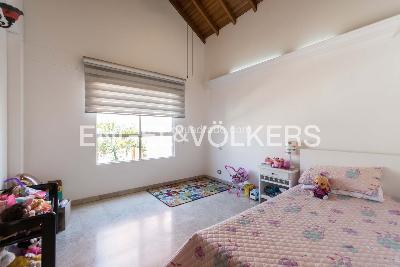 Casa de 4 alcobas en venta en Las Palmas, Medellín, 286 m² · foto 17 de 18