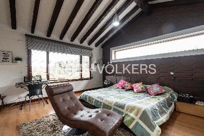 Casa de 4 alcobas en venta en Alto Del Escobero, Medellín, 450 m² · foto 6 de 17