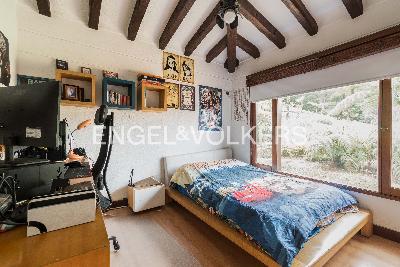Casa de 4 alcobas en venta en Alto Del Escobero, Medellín, 450 m² · foto 9 de 17