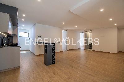 Apartamento de 2 alcobas en venta en Laureles, Medellín, 86 m² · foto 2 de 13