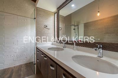 Casa de 4 alcobas en venta en Loma Del Escobero, Medellín, 340 m² · foto 13 de 20