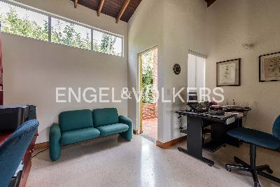 Casa de 4 alcobas en venta en Loma Del Escobero, Medellín, 340 m² · foto 20 de 20