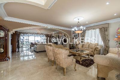 Casa de 5 alcobas en venta en El Poblado, Medellín, 456 m² · foto 2 de 17